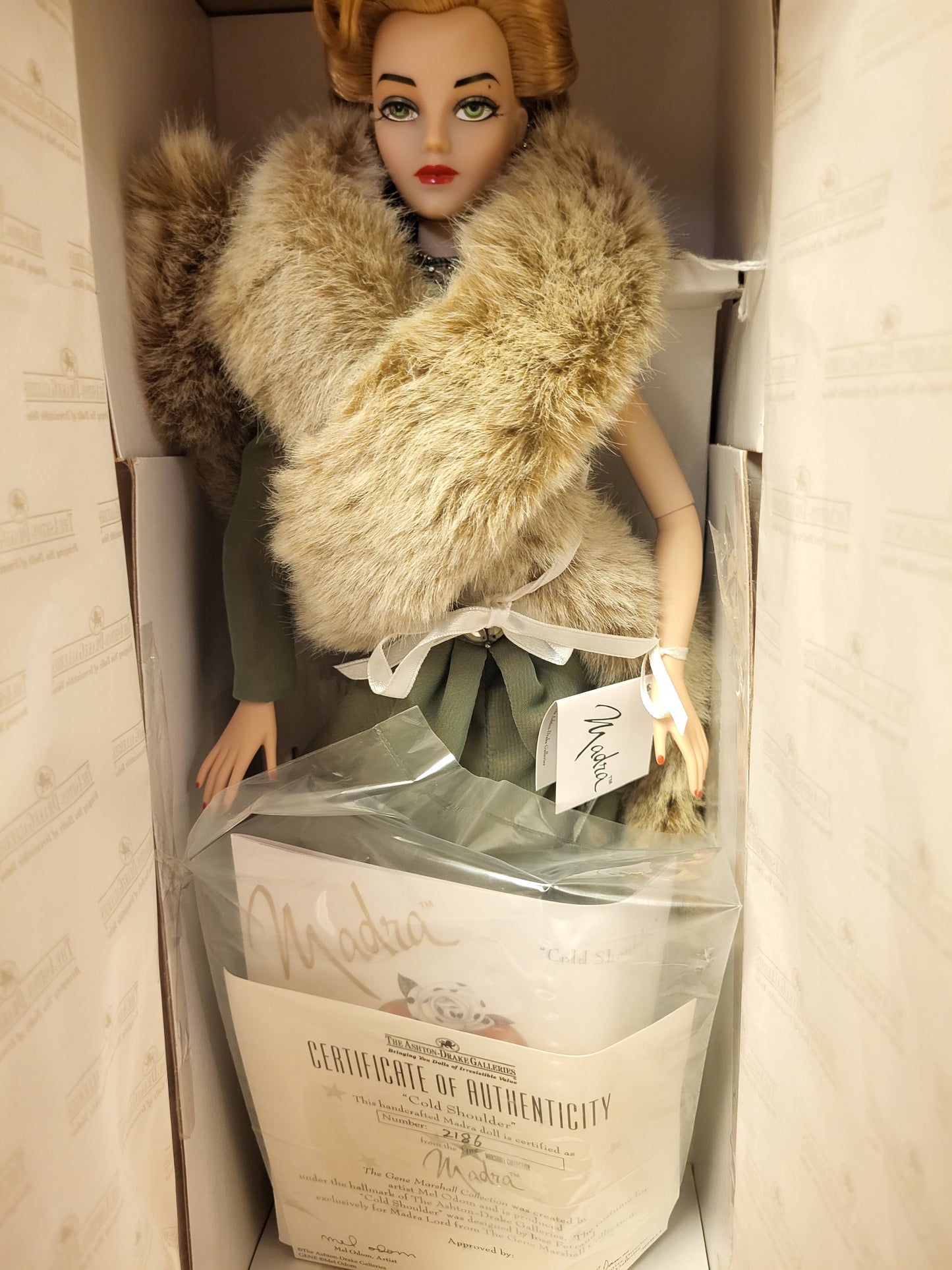 Gorgeous 16” Ashton Drake Gene MADRA Doll Artist COA