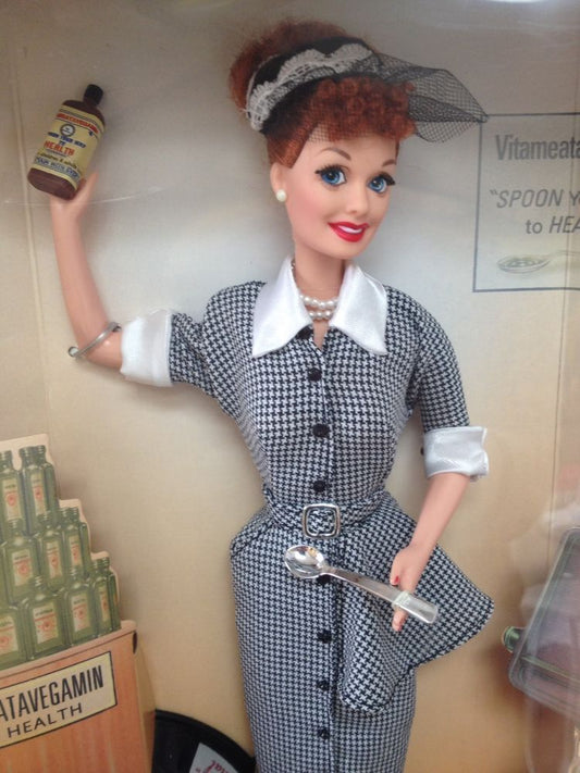 I Love Lucy Barbie Doll - Lucy Does A Commercial